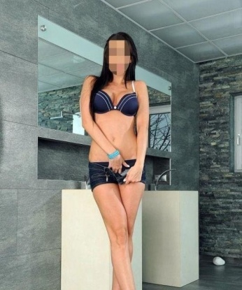 Экспертка по удовлетворению мужских желаний приглашает к себе. Я знаю, как окунуть тебя в мир наслаждения и страсти. Звони, не пожалеешь! 9514, 30 лет